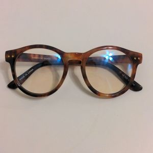 Urban Outfitters blue light blocking glasses